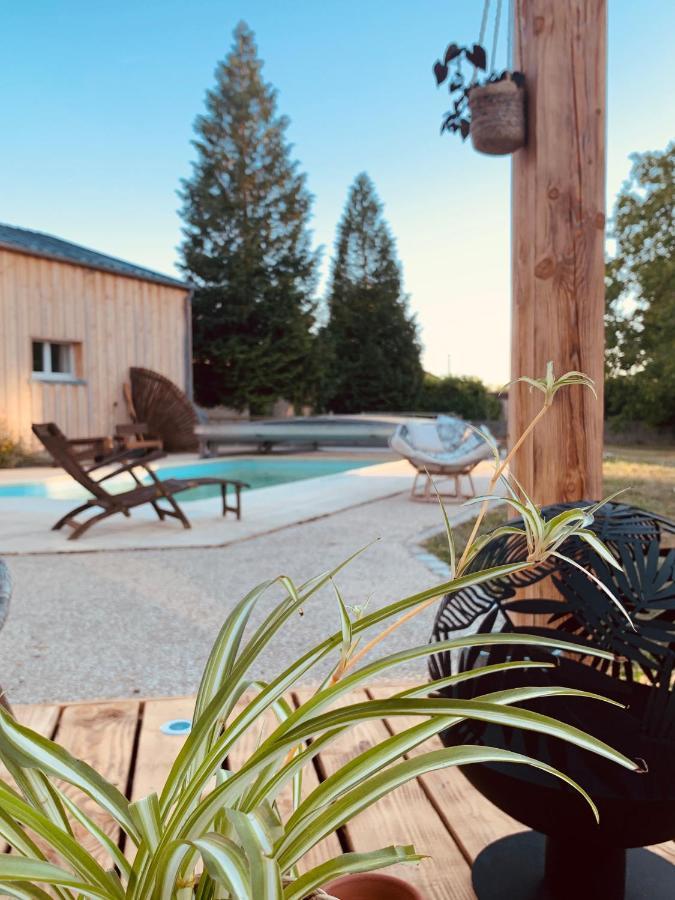 Pool House-L'Hirondelle De Sermizelles- Grand Jardin, Calme Et Nature Aux Portes Du Morvan المظهر الخارجي الصورة